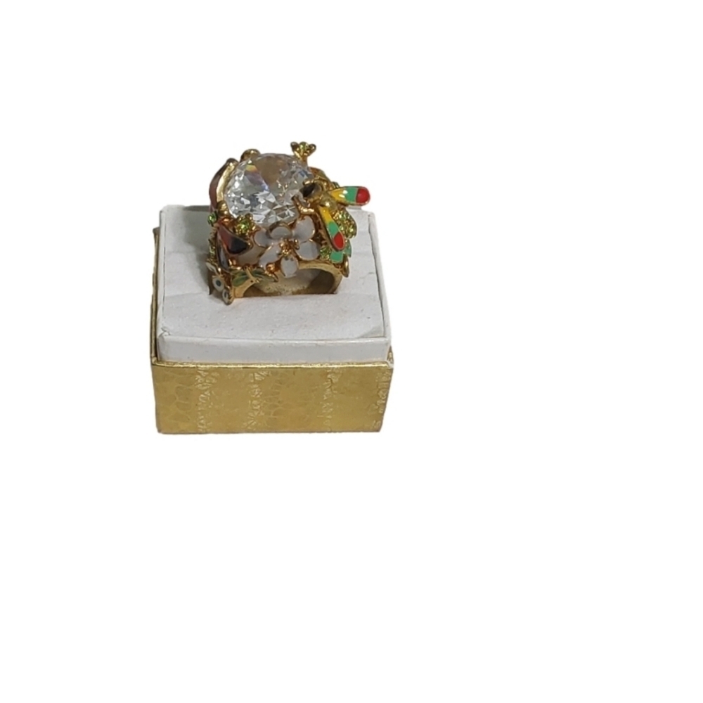 GARDENIA ENAMEL‎ COCKTAIL RING SIZE 6